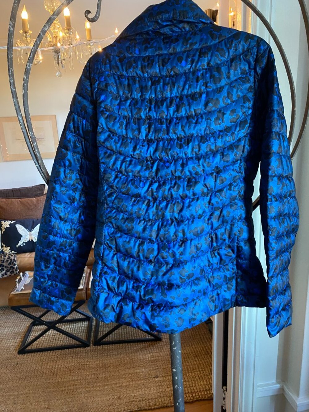 GAP - Picture 2 of 3